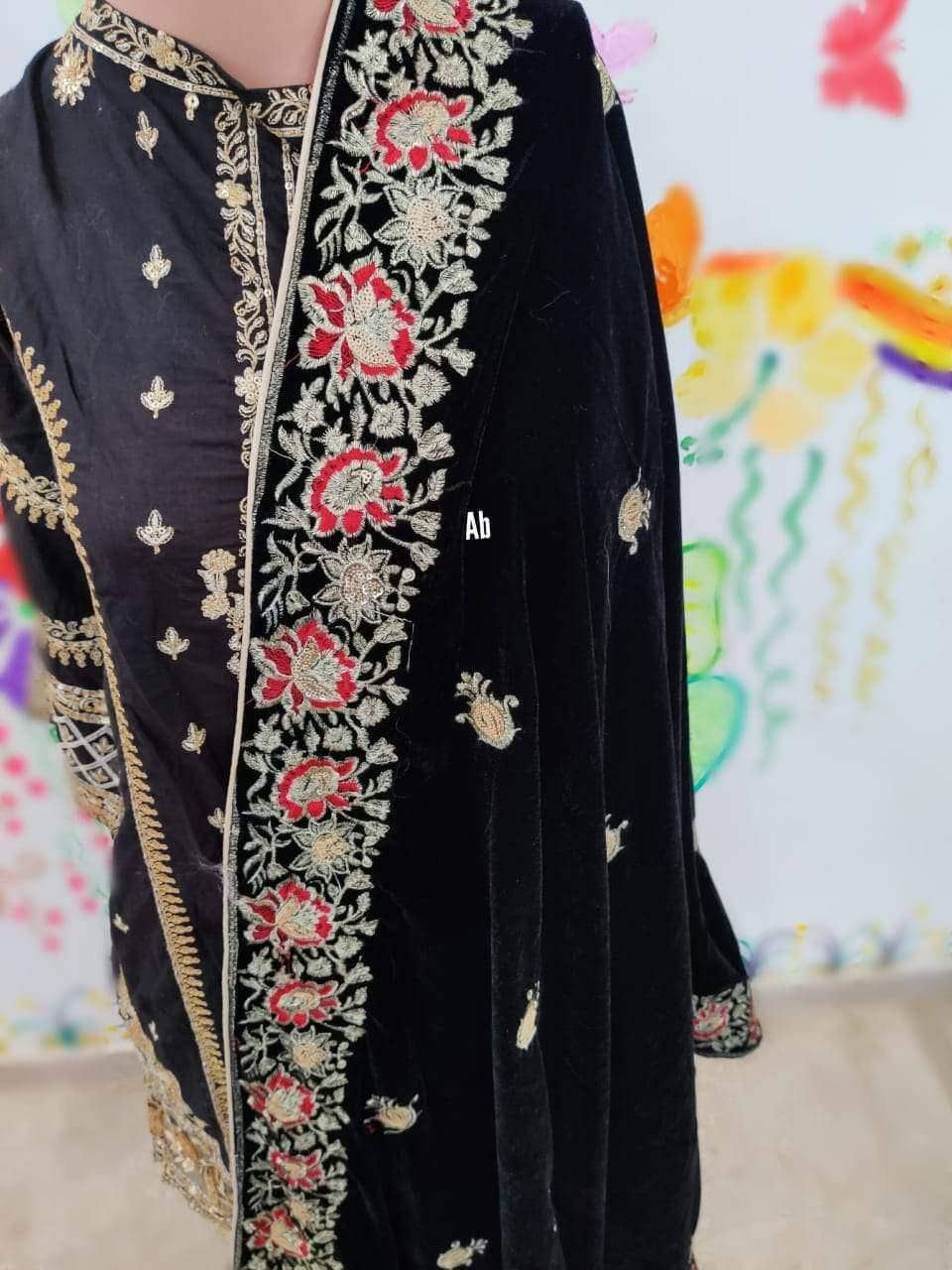 img_velvet_embroidered_shawl_collection_awwal_boutique