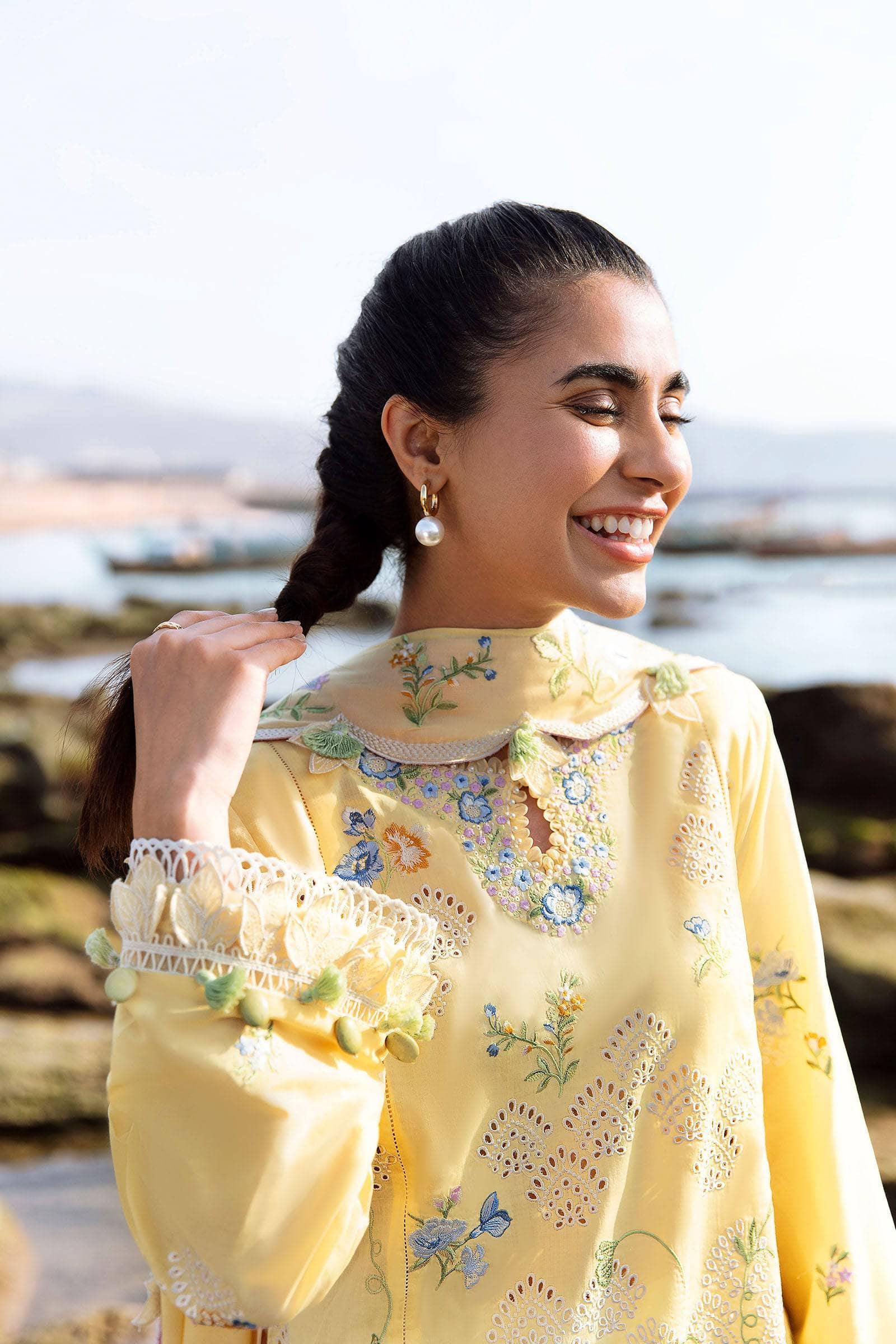img_zaha_lawn_2023_awwal_boutique