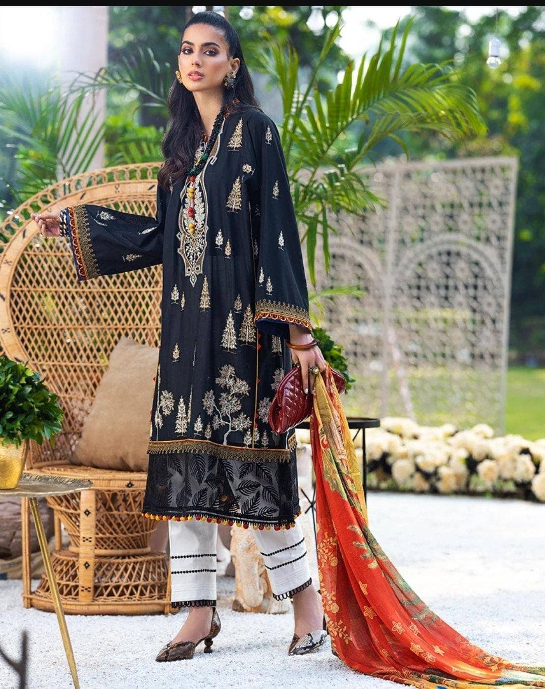 img_zaha_lawn_by_elan_awwal_boutique