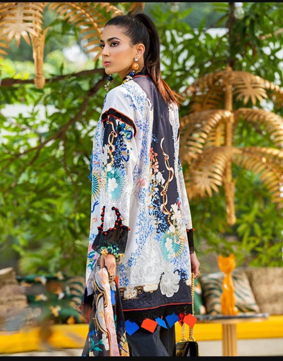 img_zaha_lawn_by_elan_awwal_boutique