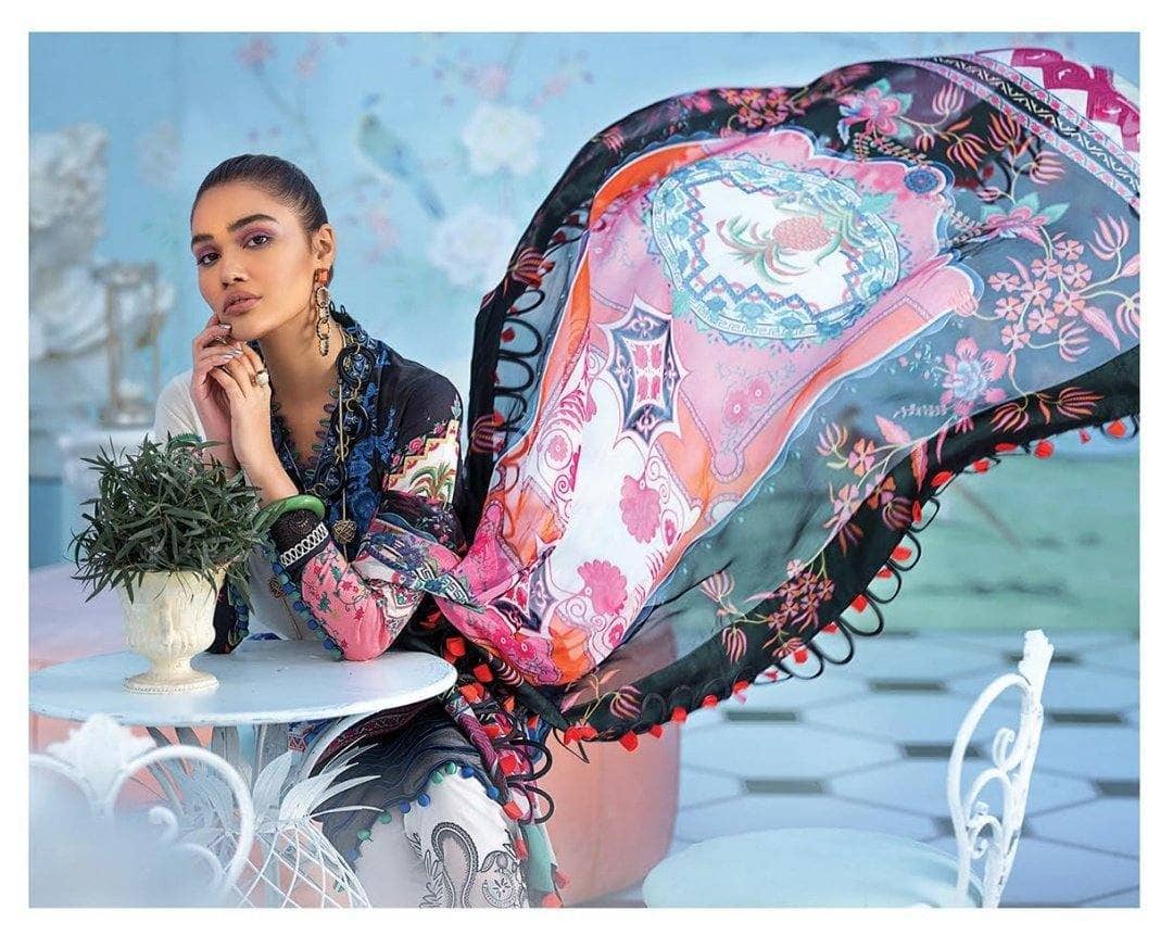 img_zaha_lawn_by_elan_awwal_boutique