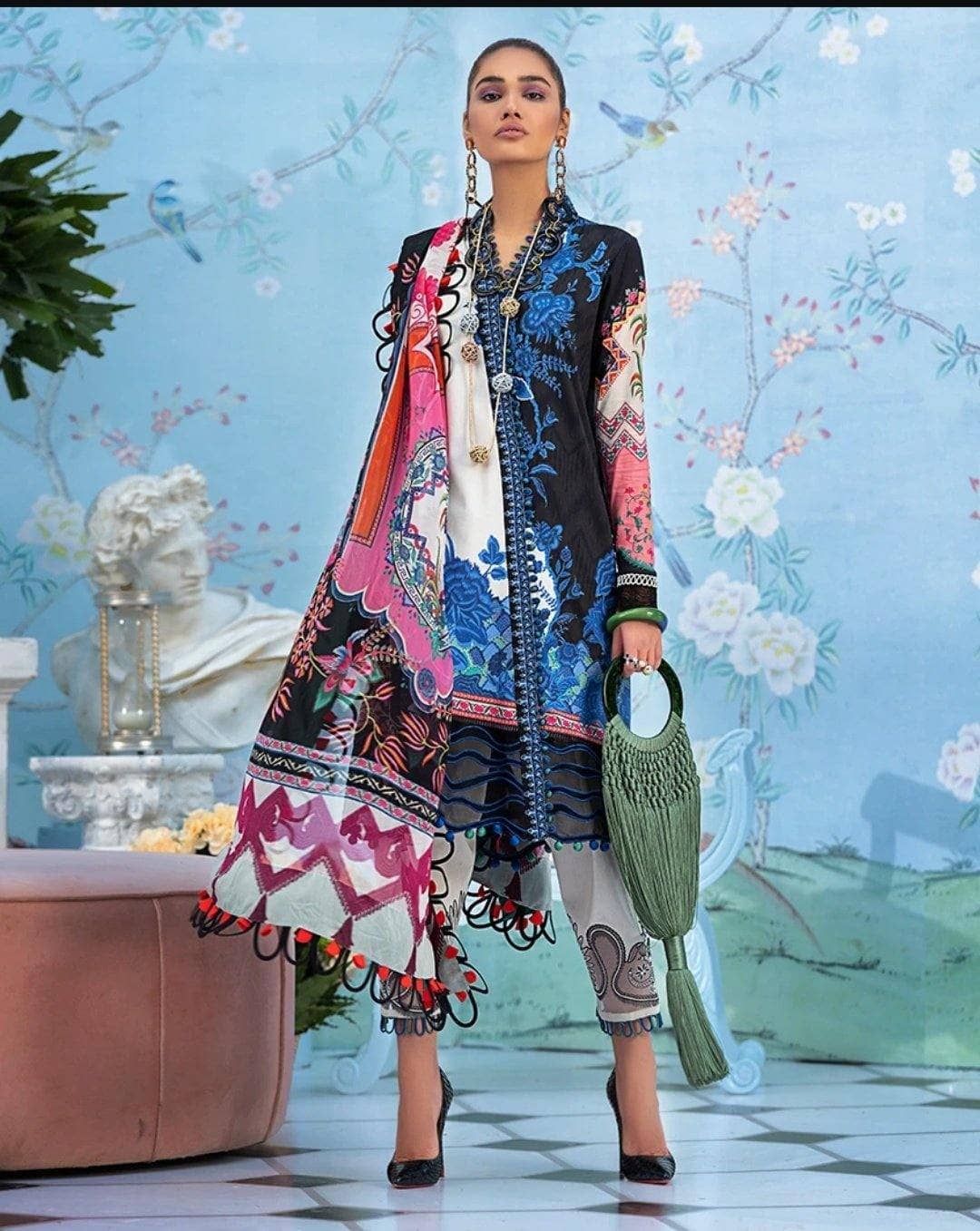 img_zaha_lawn_by_elan_awwal_boutique