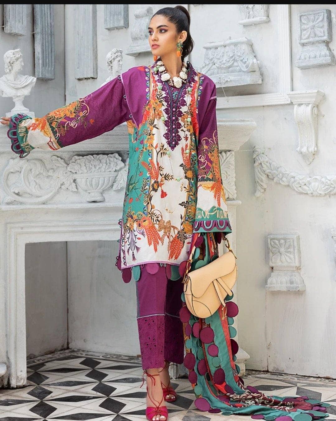 img_zaha_lawn_by_elan_awwal_boutique