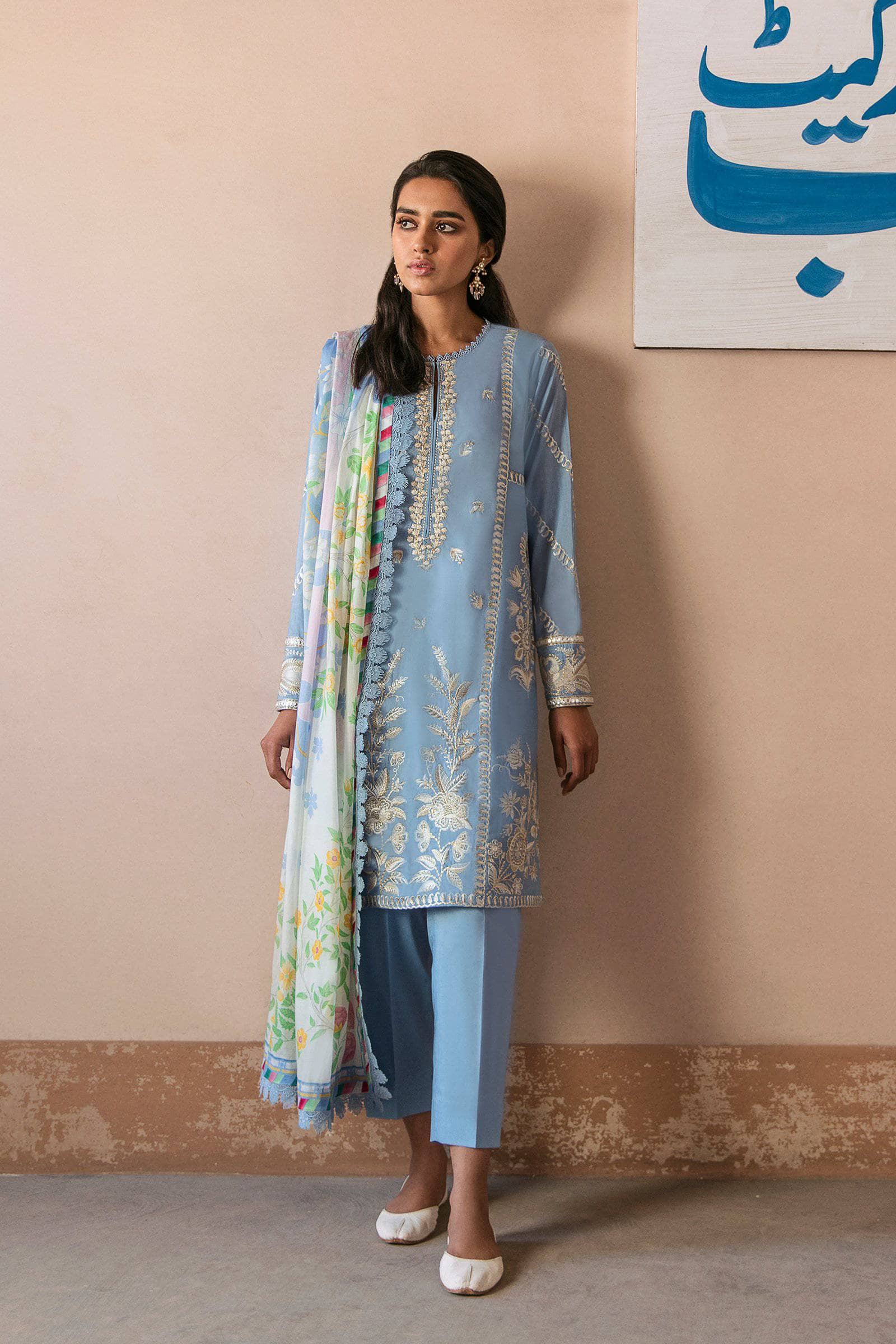 img_zaha_lawn_2021_awwal_boutique