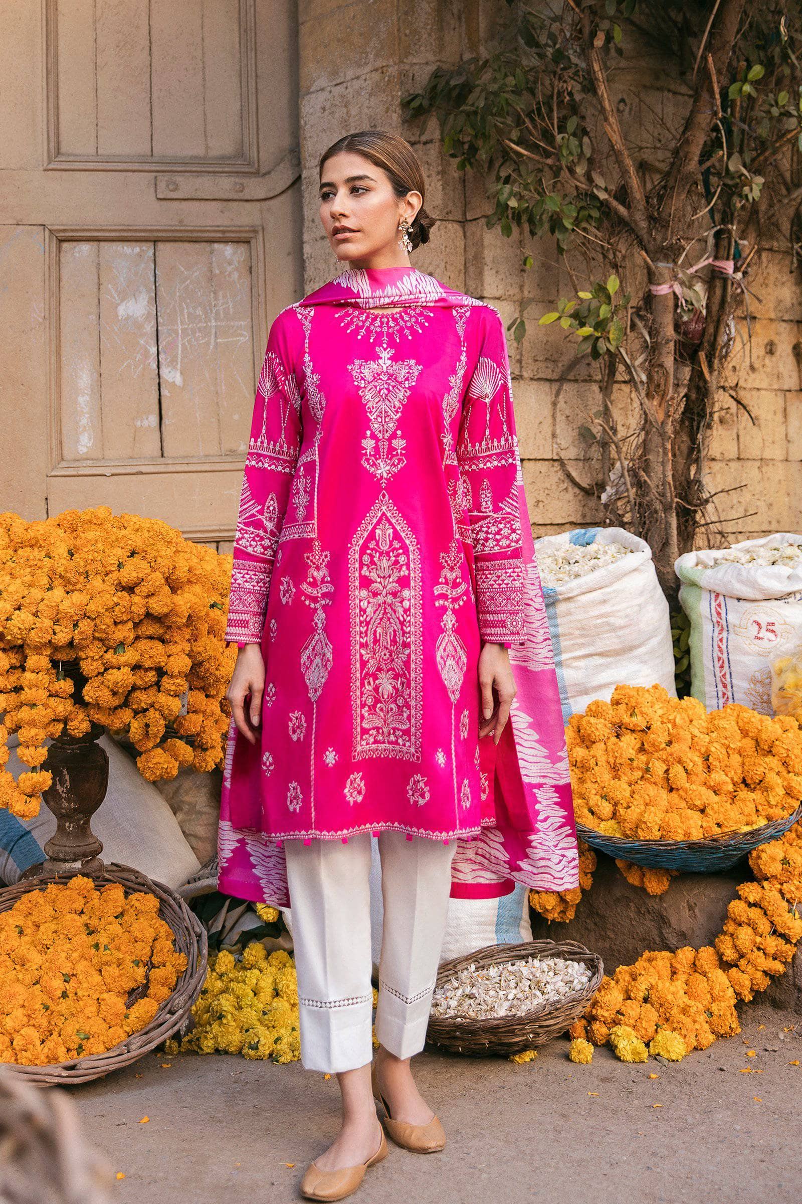 img_zaha_lawn_2021_awwal_boutique