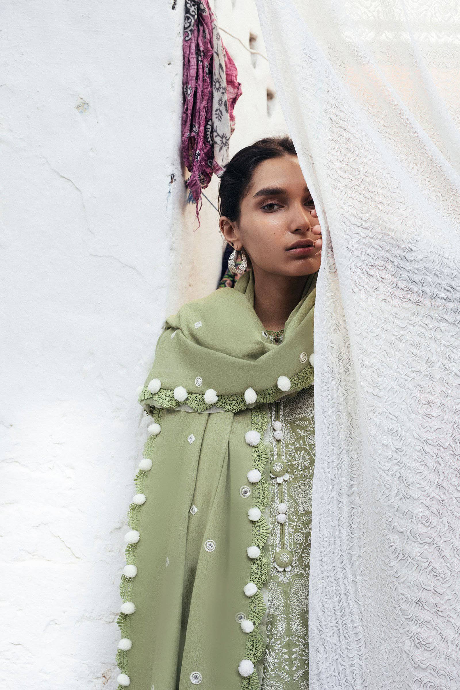 img_zaha_humrahi_winter_collection_awwal_boutique