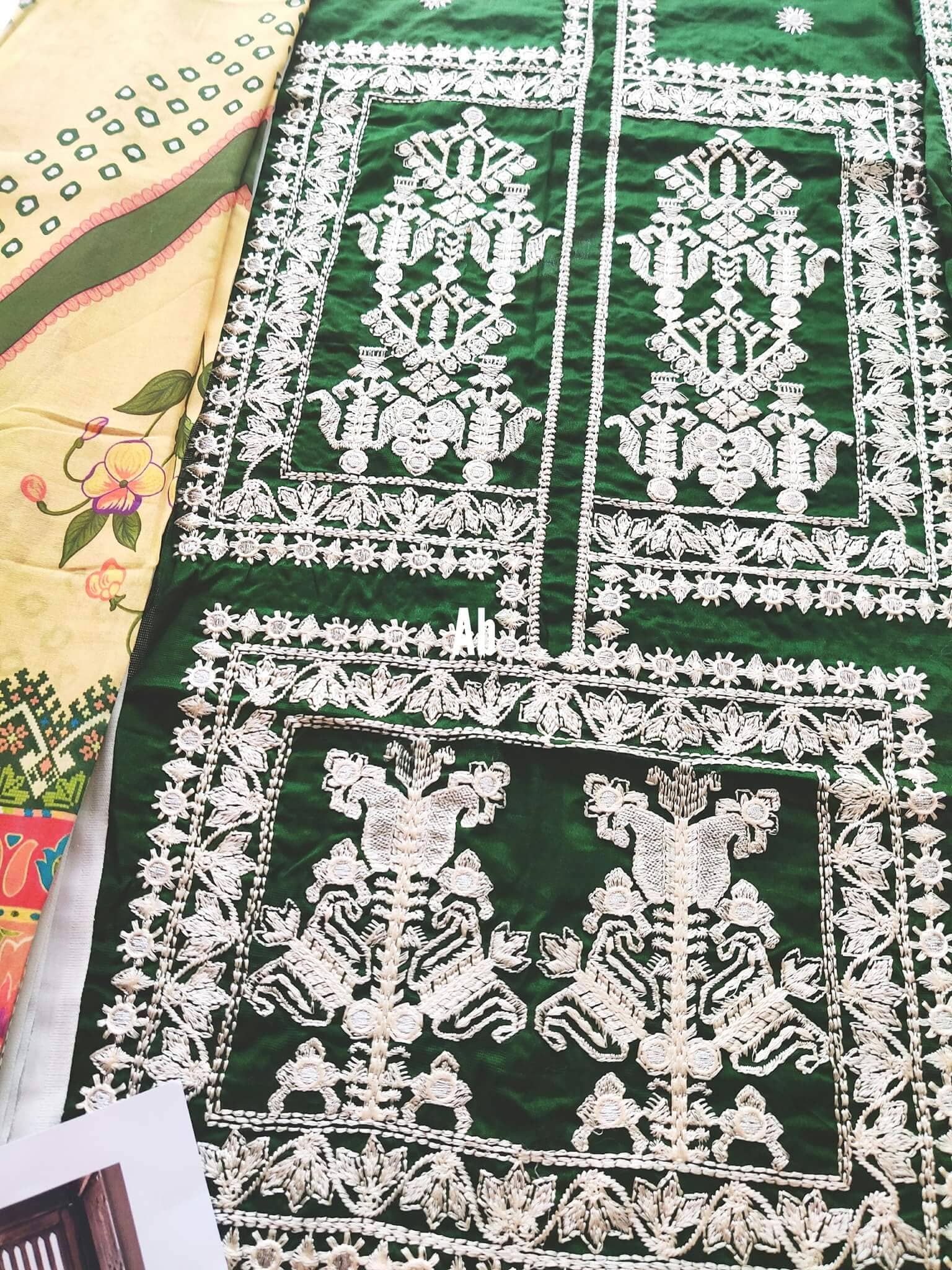 img_open_pic_zaha_lawn_2021_awwal_boutique