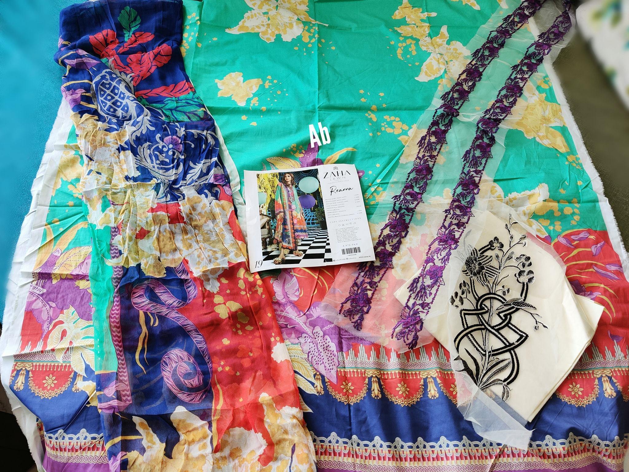 img_open_pics_zaha_lawn_by_elan_awwal_boutique