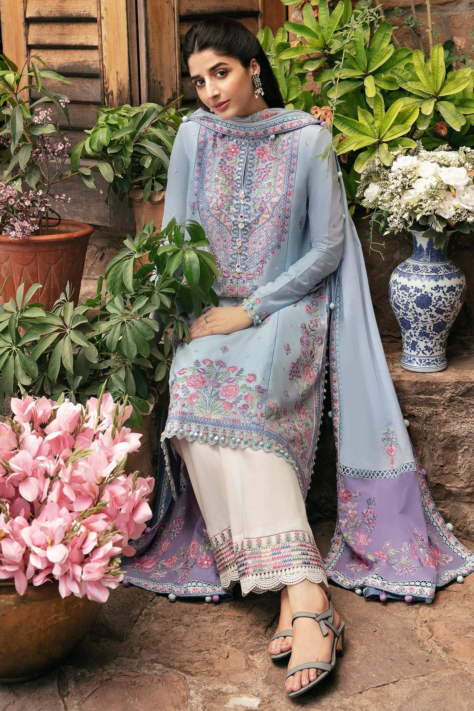 Zaha Festive Lawn 22\NARINA (ZF22-03)
