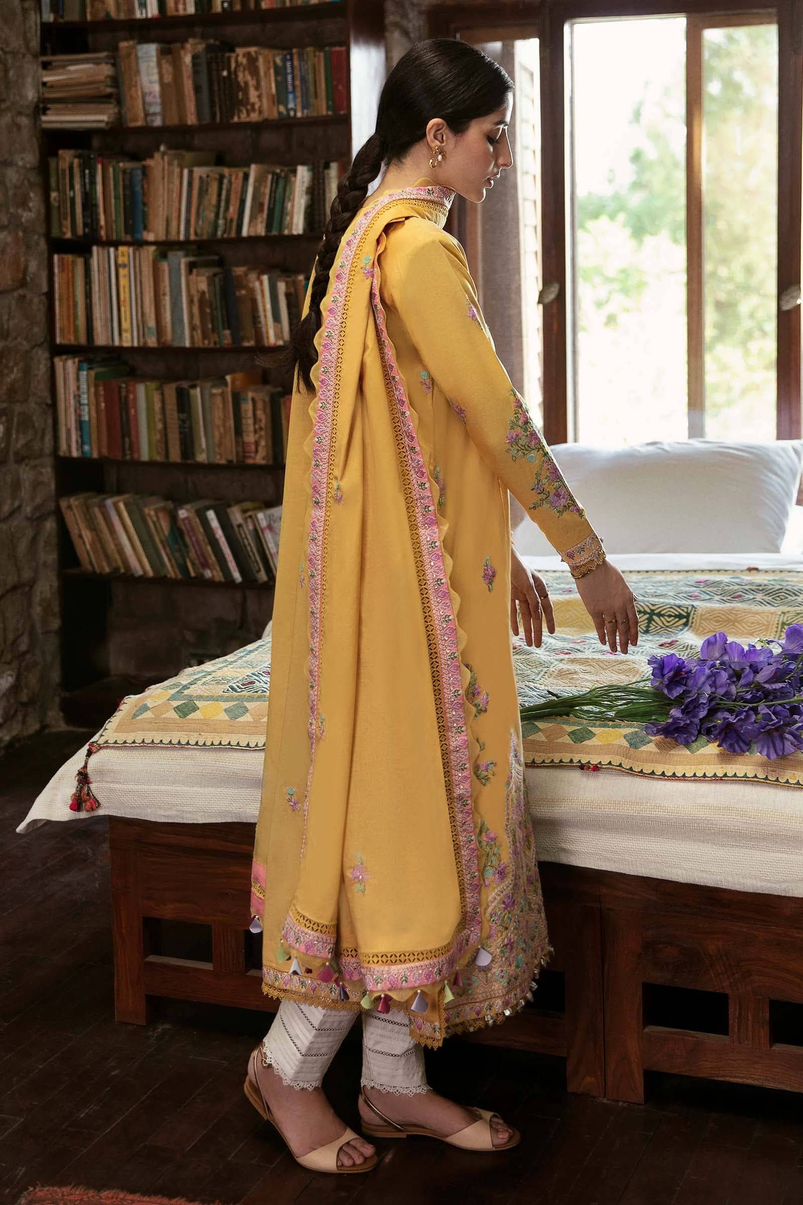 img_zaha_festive_lawn_22_awwal_boutique