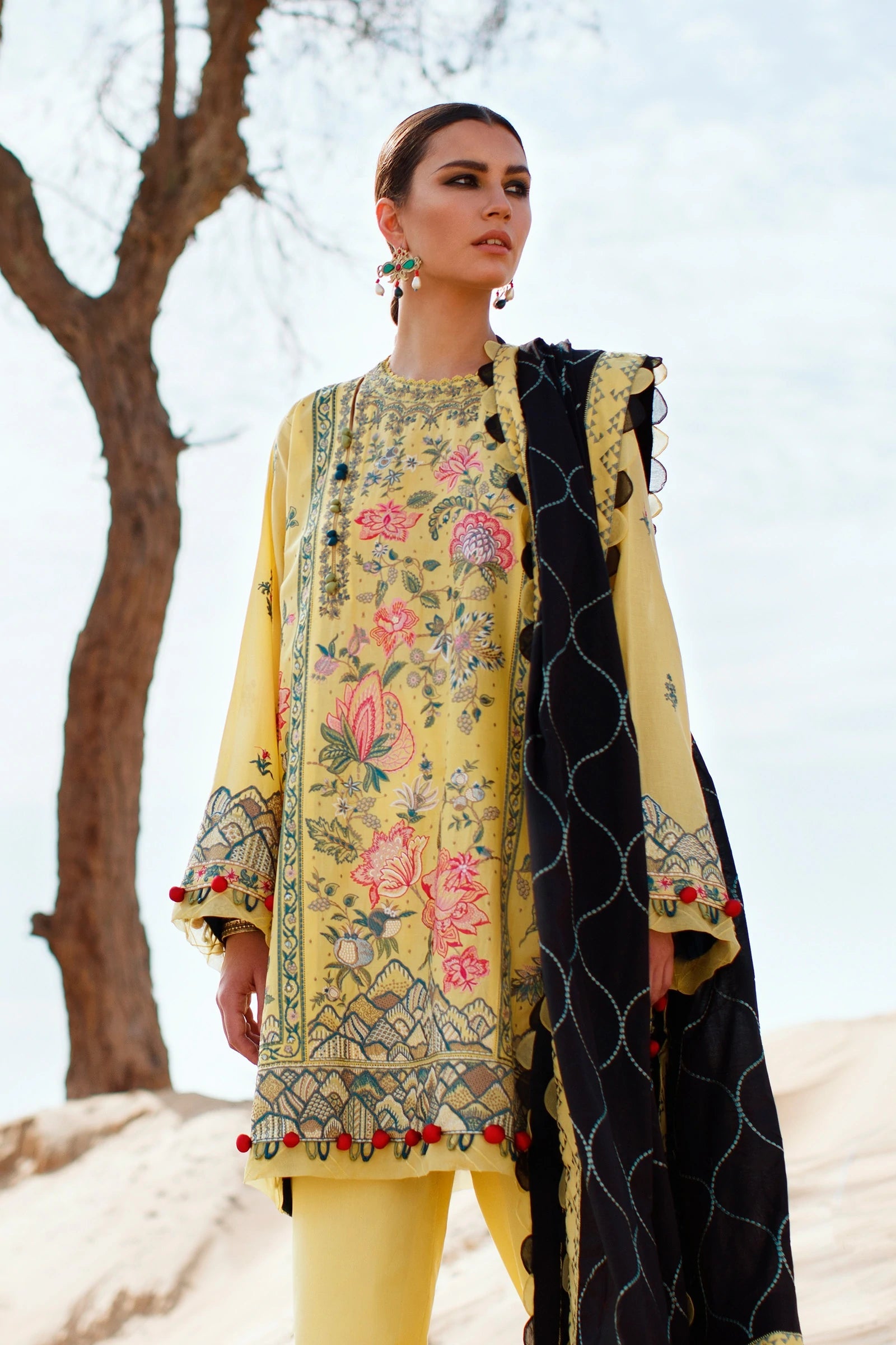 img_zaha_lawn_22_awwal_boutique