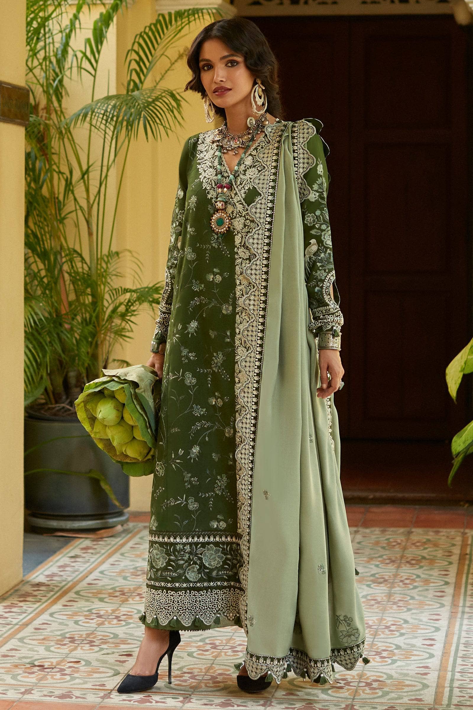 img_zaha_winter_22_awwal_boutique_awwal_boutique