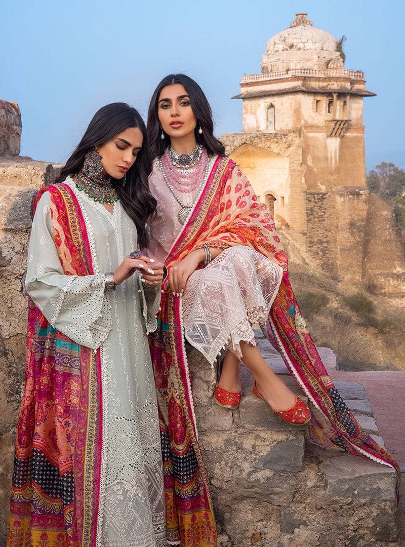 Img_zainab_chottani_awwal_boutique