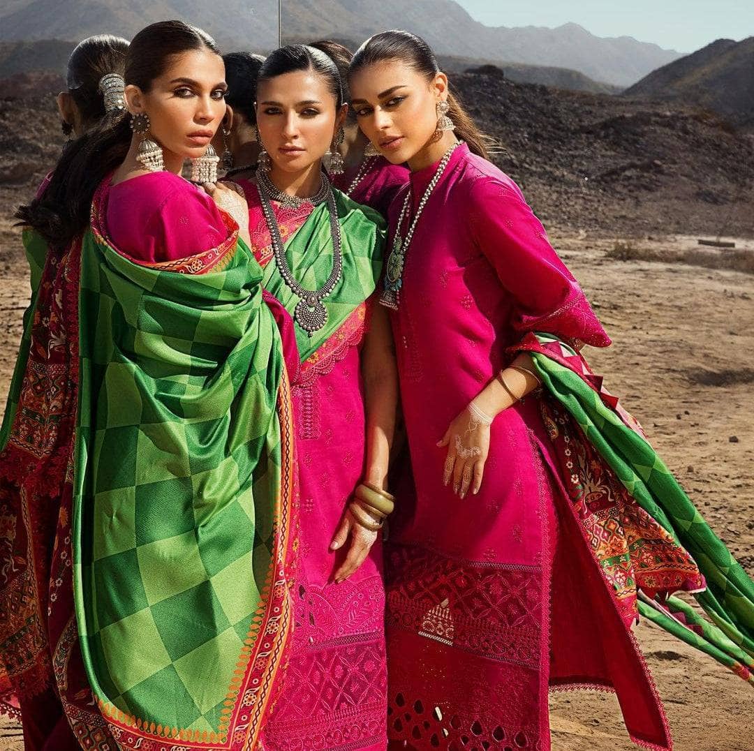 img_zainab_chottani_lawn_23_awwal_boutique