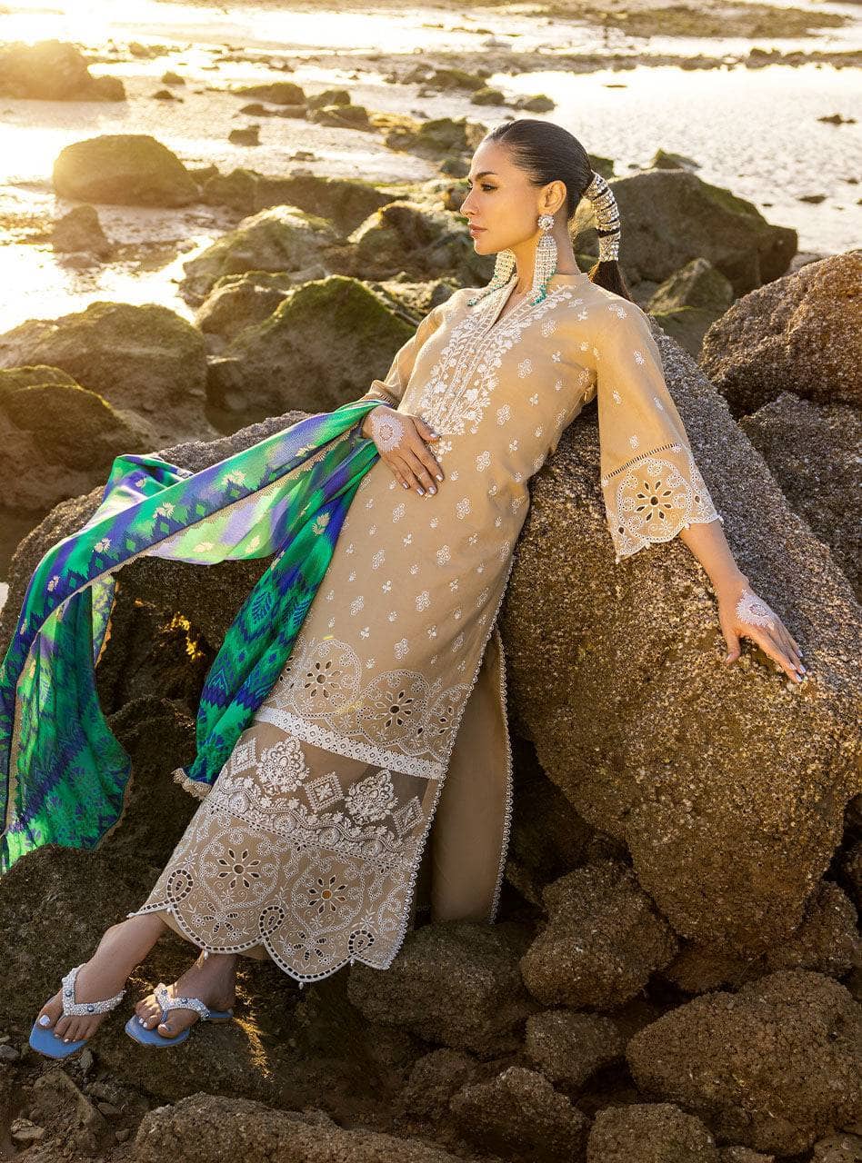 img_zainab_chottani_lawn_23_awwal_boutique
