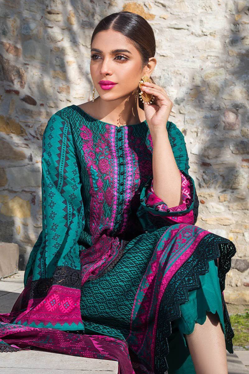 img_tahra_zainab_chottani_lawn_2021_awwal_boutique