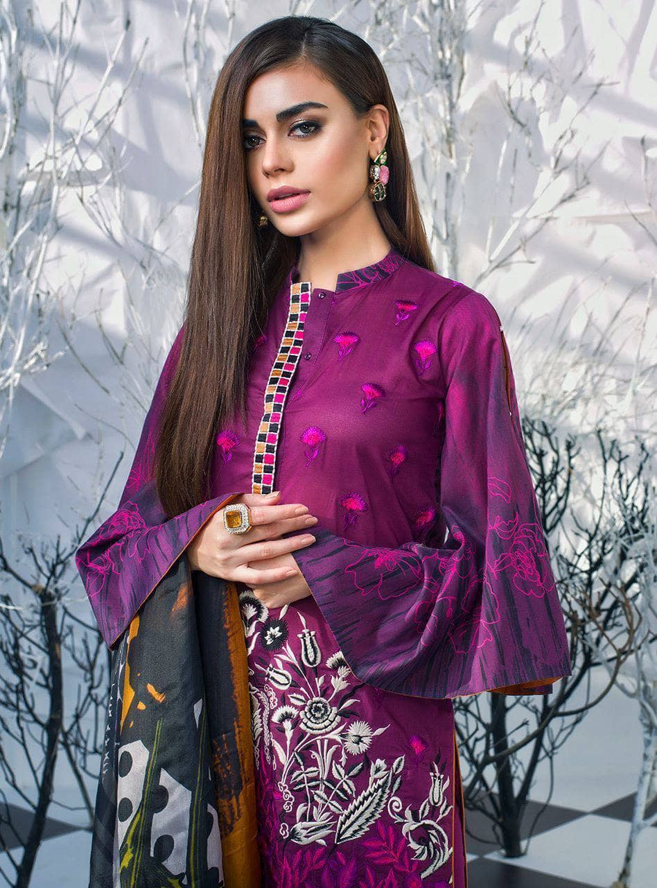 Zainab Chottani Pasión De Viajar Luxury Lawn 2018 – Havana amor - B