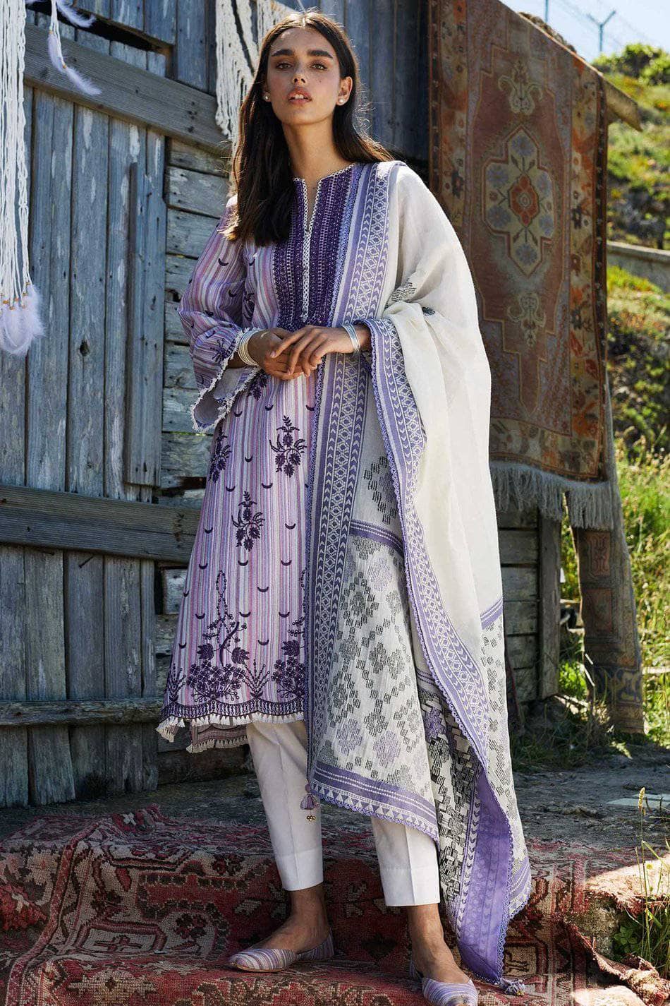 img_coco_lawn_by_zara_shahjahan_2021_awwal_boutique_10B