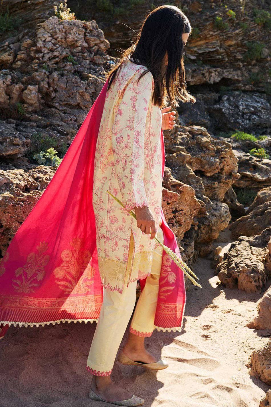 img_coco_lawn_by_zara_shahjahan_2021_awwal_boutique_10B