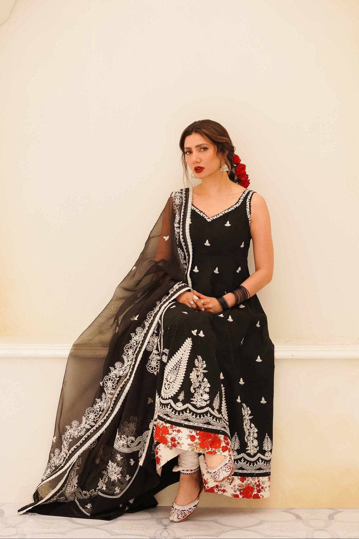 Img_zara_shahjahan_lawn_23_awwal_boutique