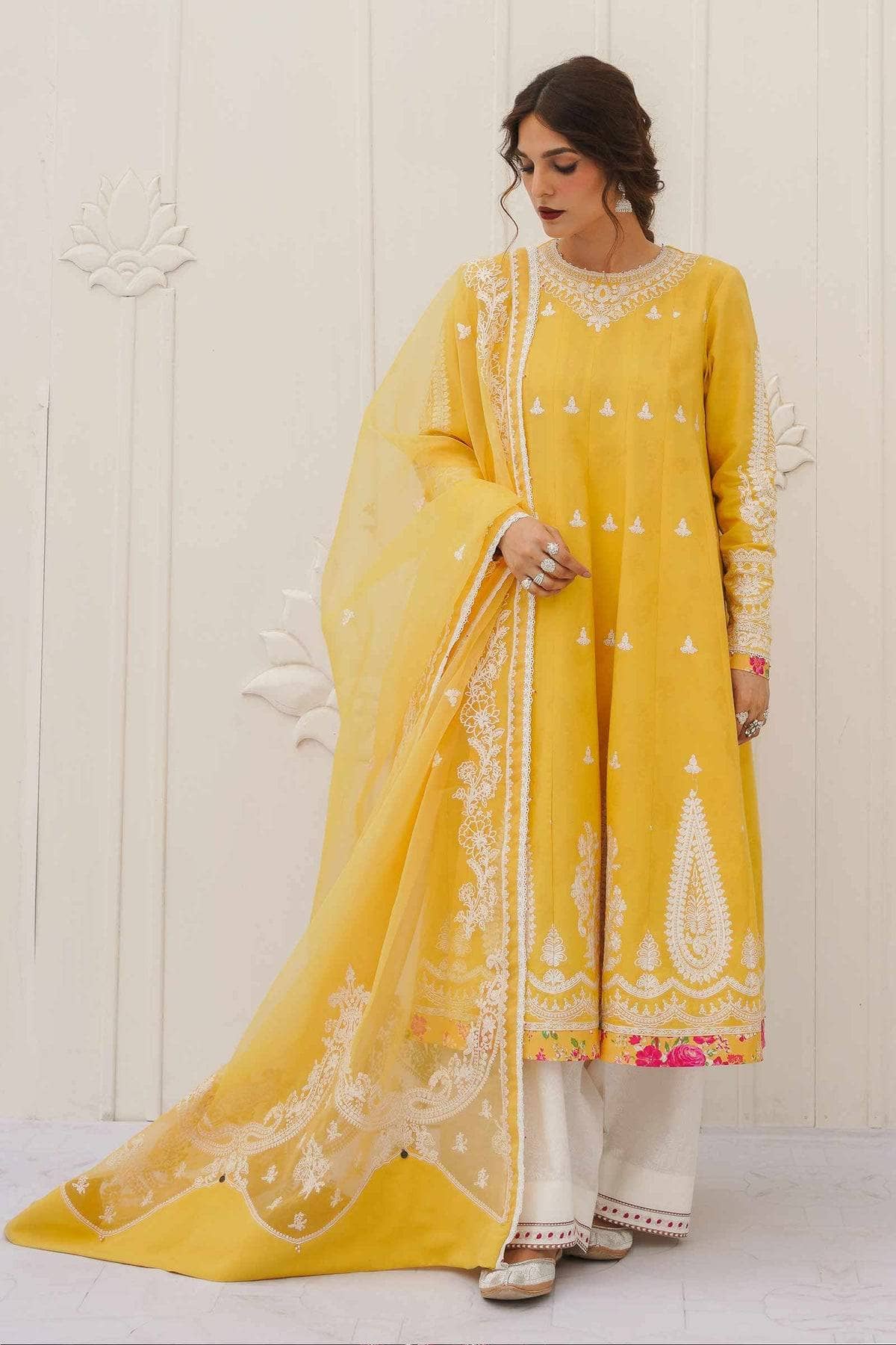 Img_zara_shahjahan_lawn_23_awwal_boutique