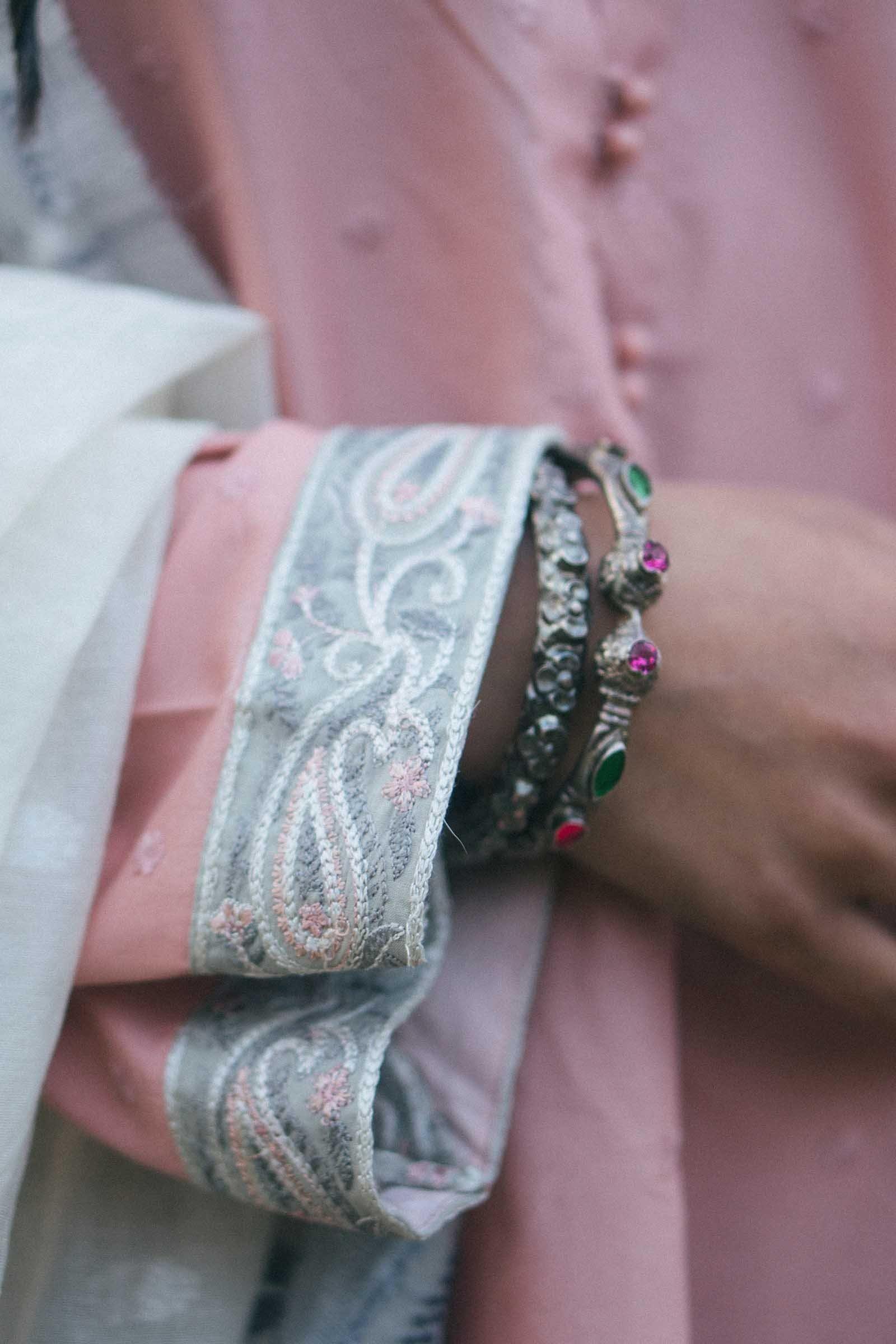 img_zara_shahjahan_lawn_garden_of_love_2020_awwal_boutique