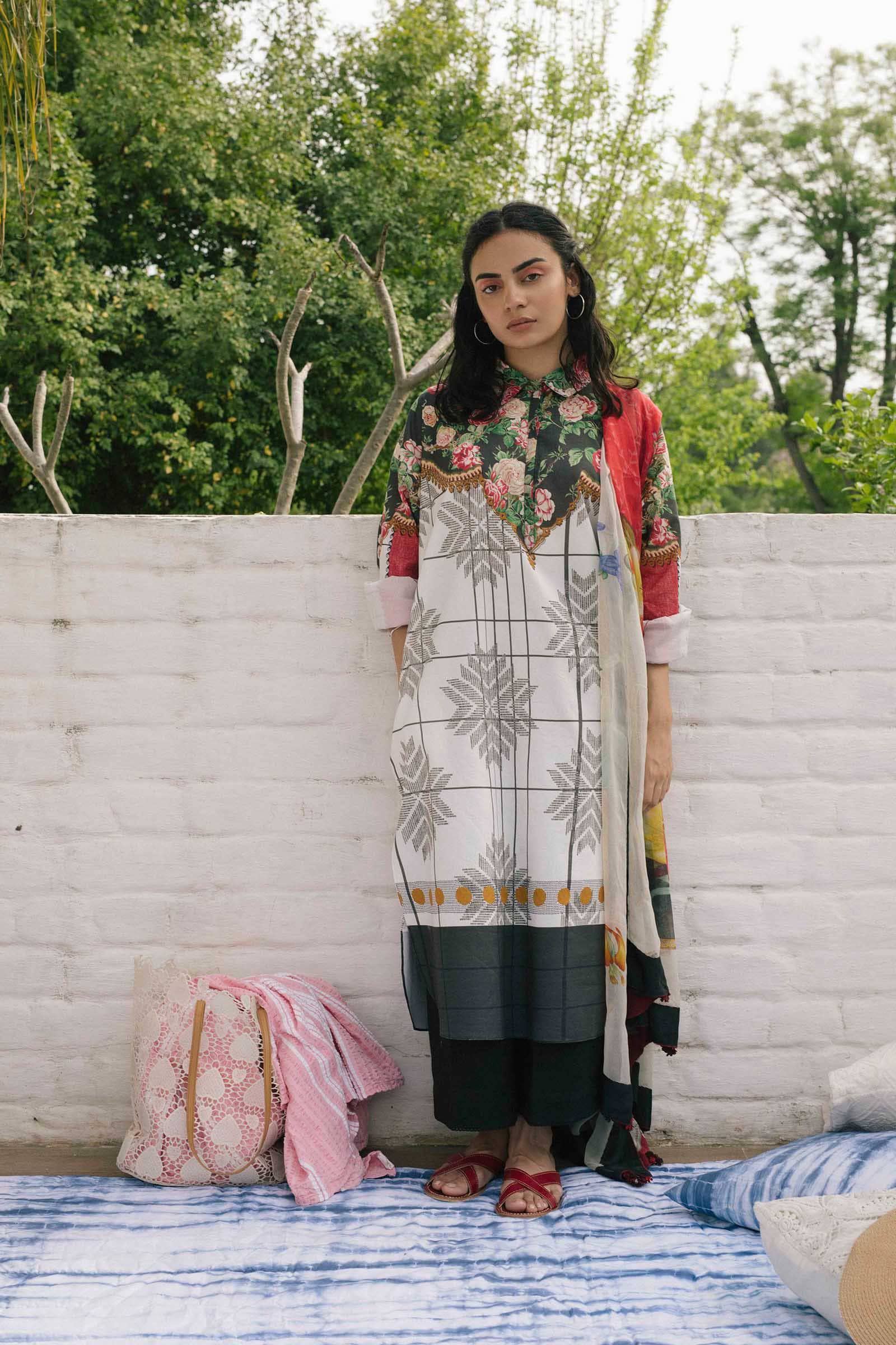 img_zara_shahjahan_coco_lawn_collection_awwal_boutique