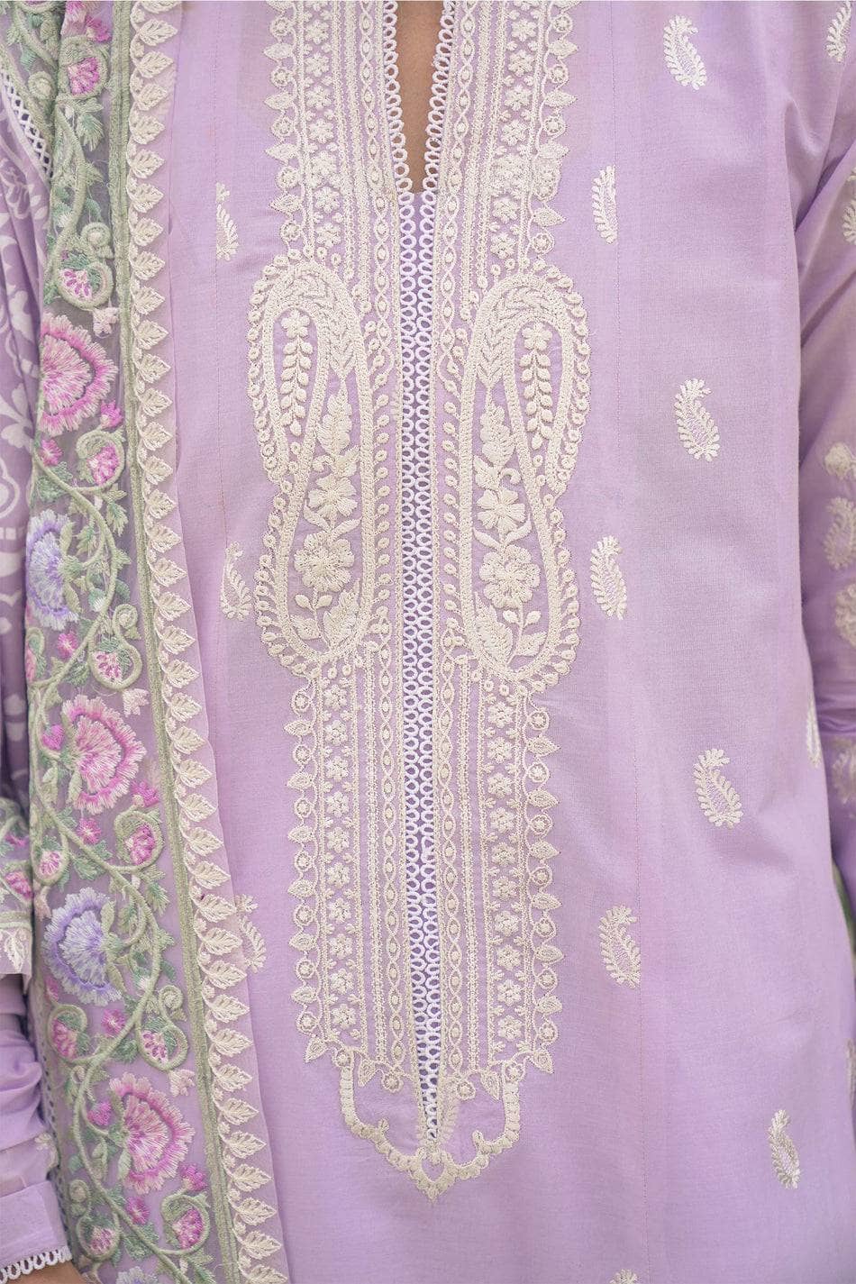 img_zara_shahjahan_lawn_22_awwal_boutique