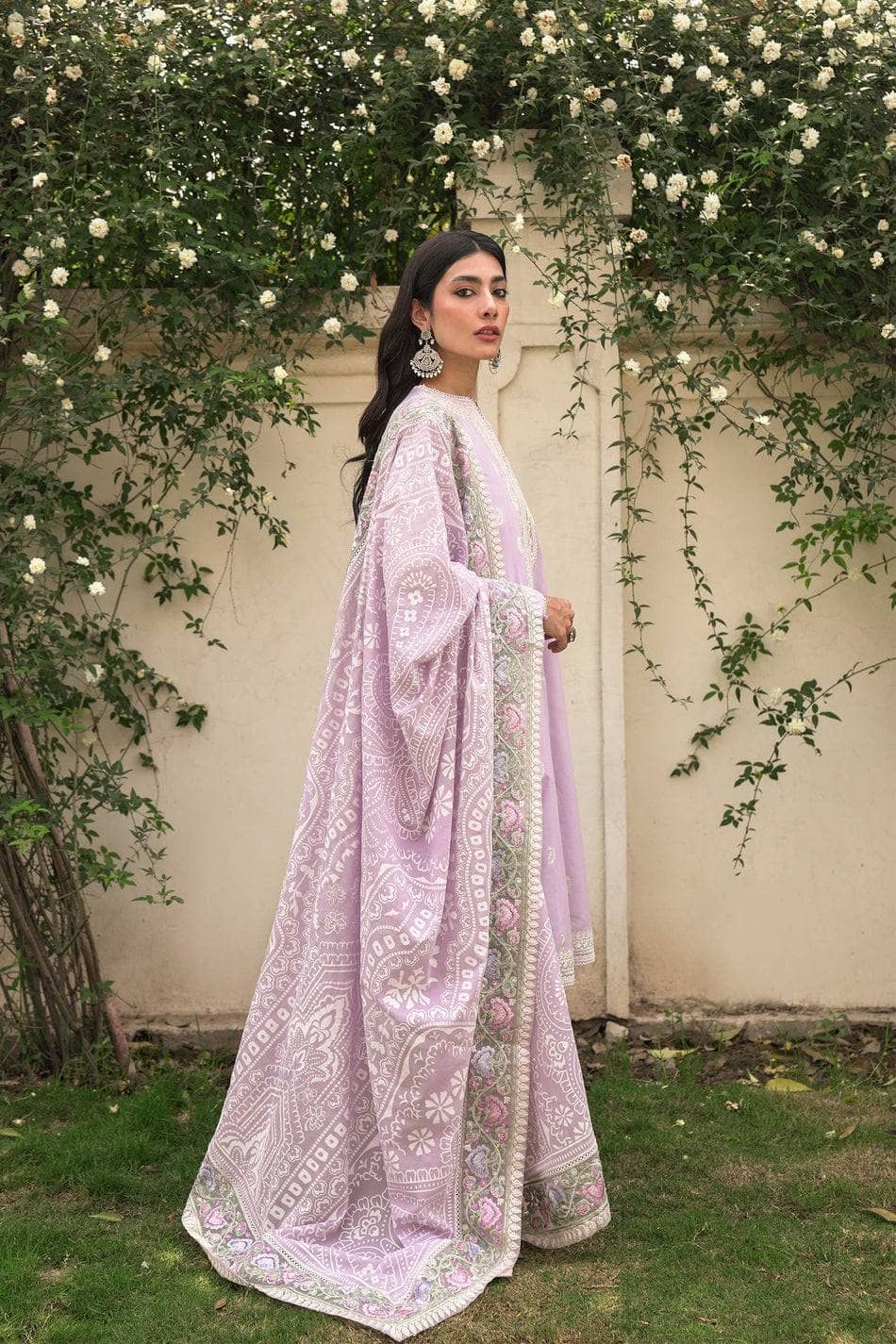 img_zara_shahjahan_lawn_22_awwal_boutique
