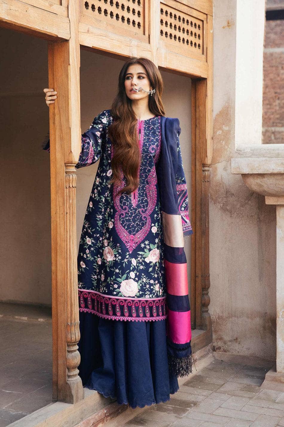 img_zara_shahjahan_lawn_22_awwal_boutique