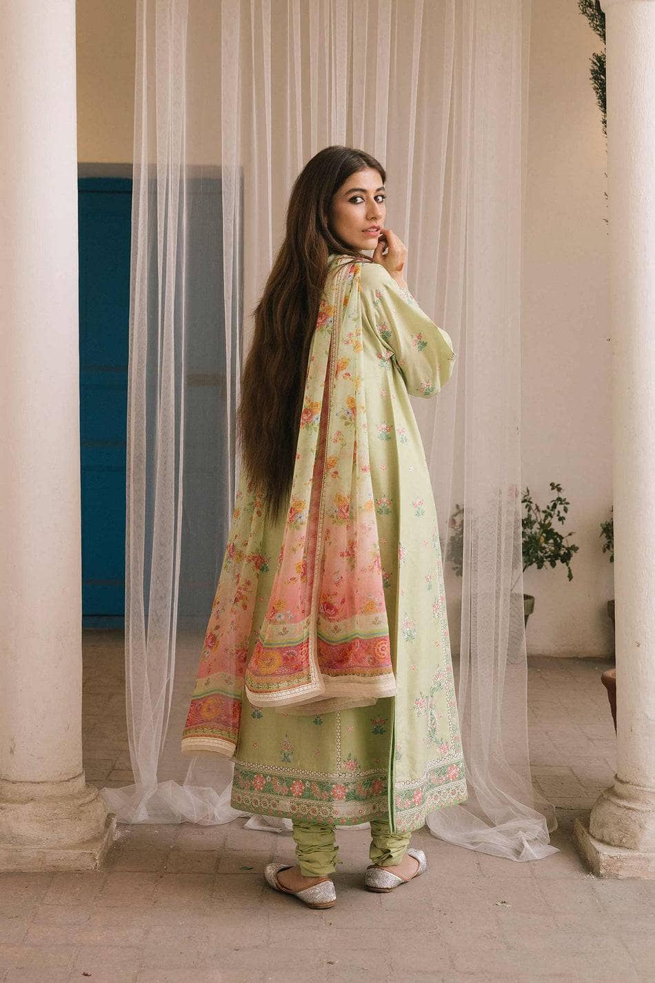 Img_zara_shahjahan_lawn_22_awwal_boutique