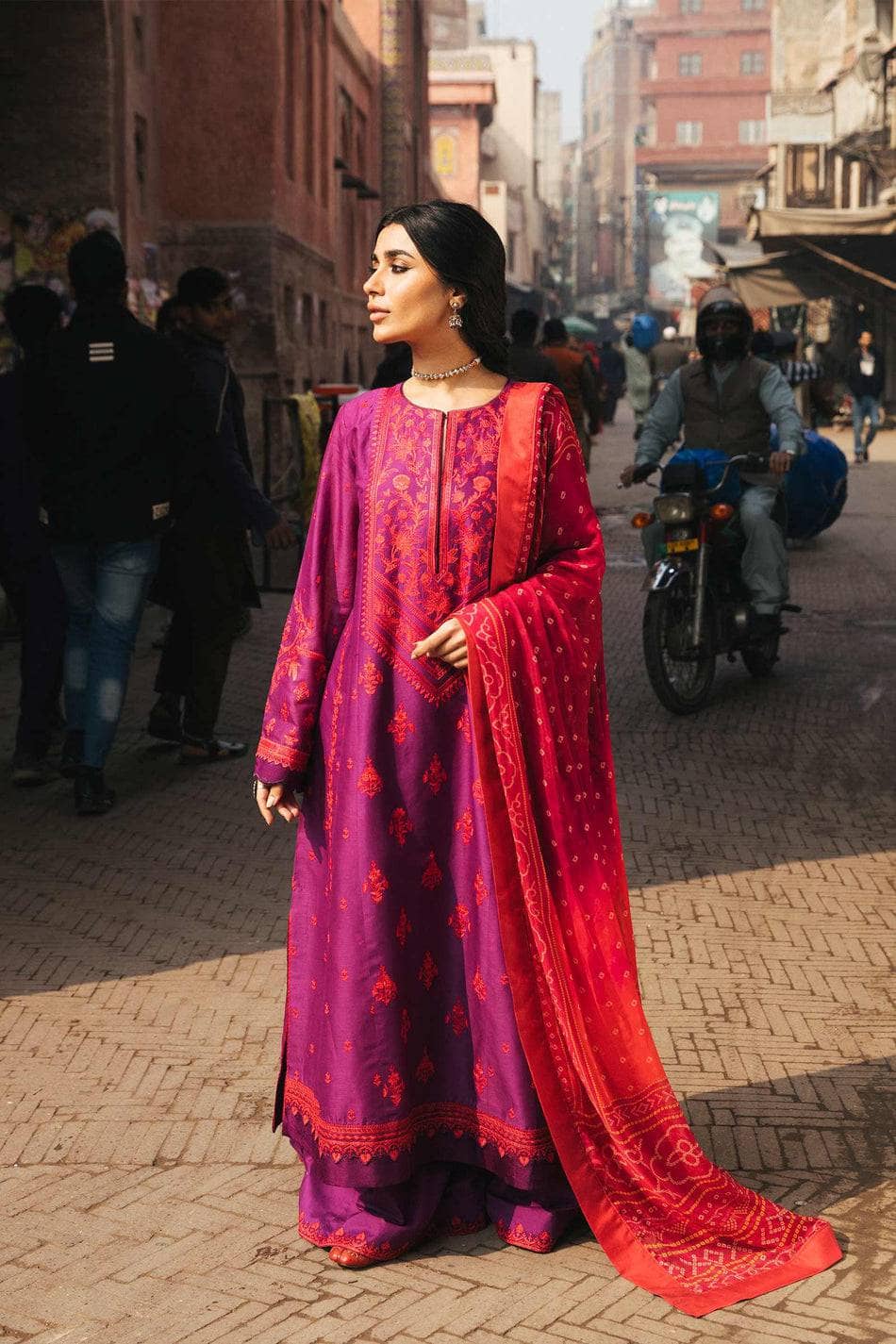Img_zara_shahjahan_lawn_22_awwal_boutique