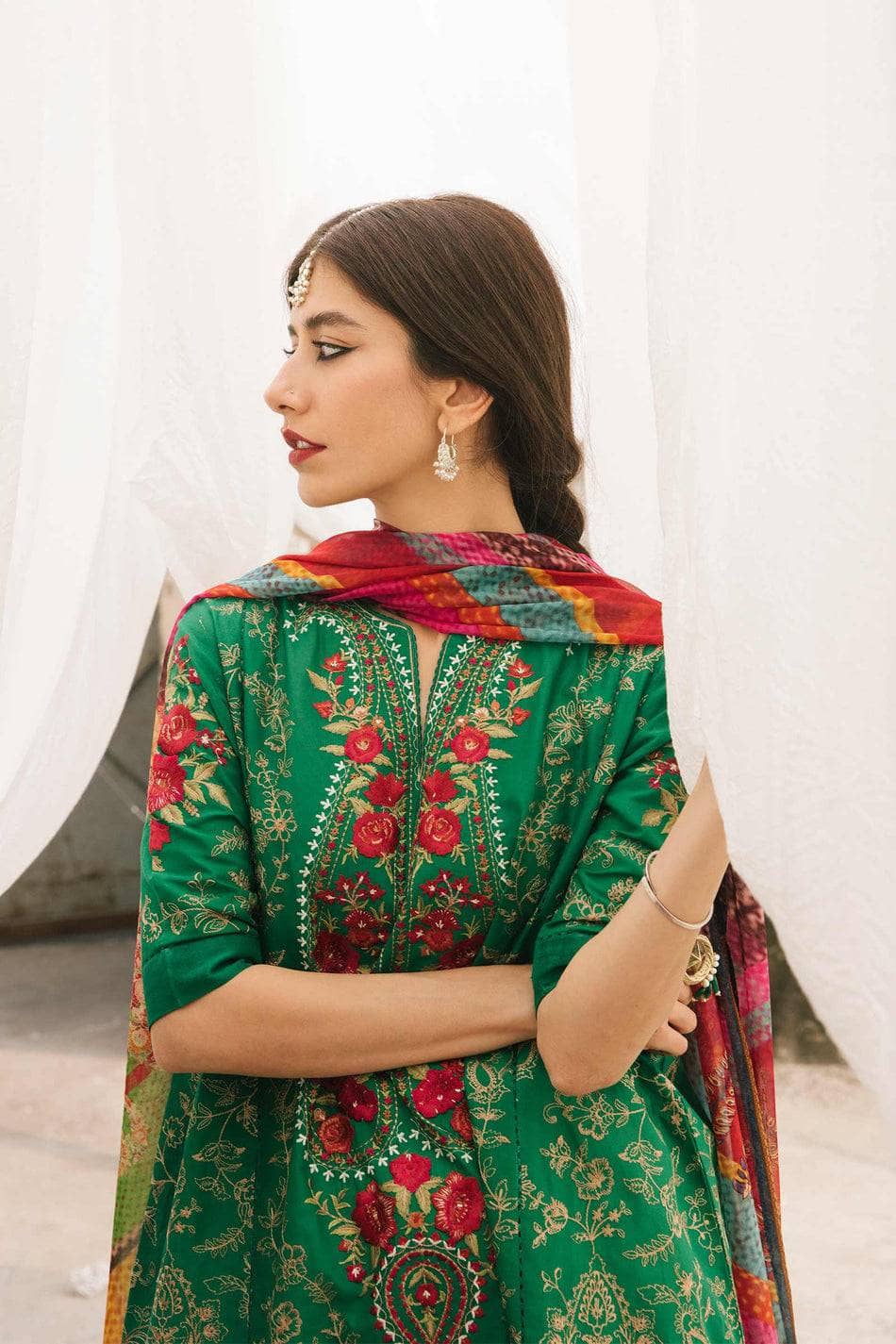 Img_zara_shahjahan_lawn_22_awwal_boutique