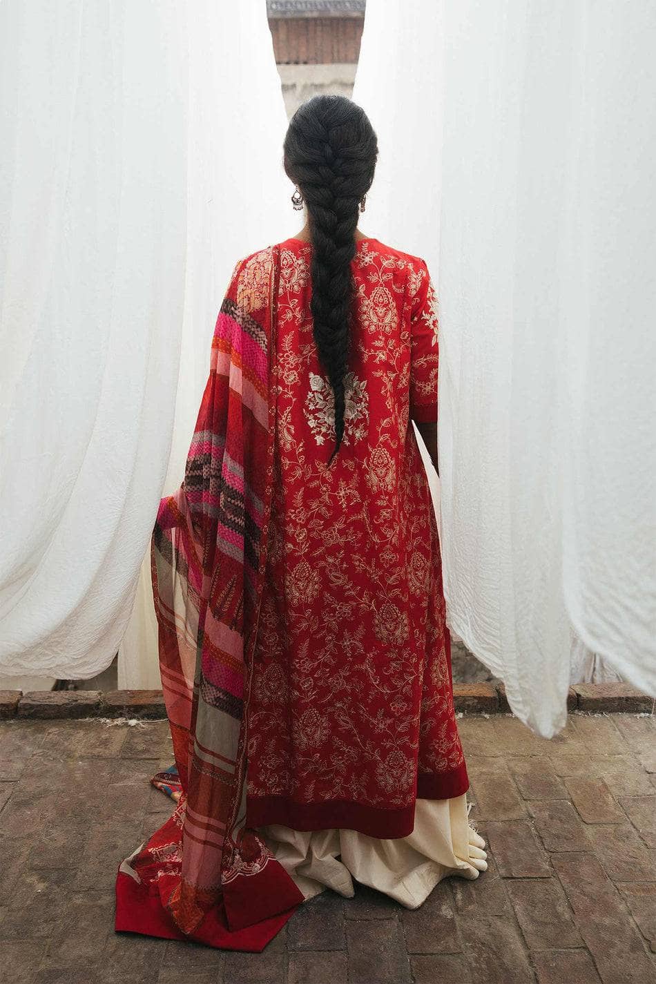 Img_zara_shahjahan_lawn_22_awwal_boutique