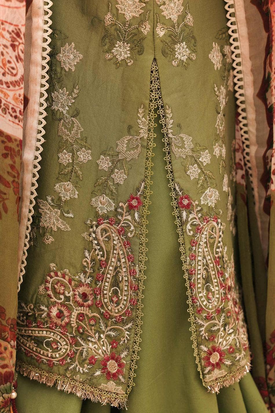 img_zara_shahjahan_lawn_22_awwal_boutique