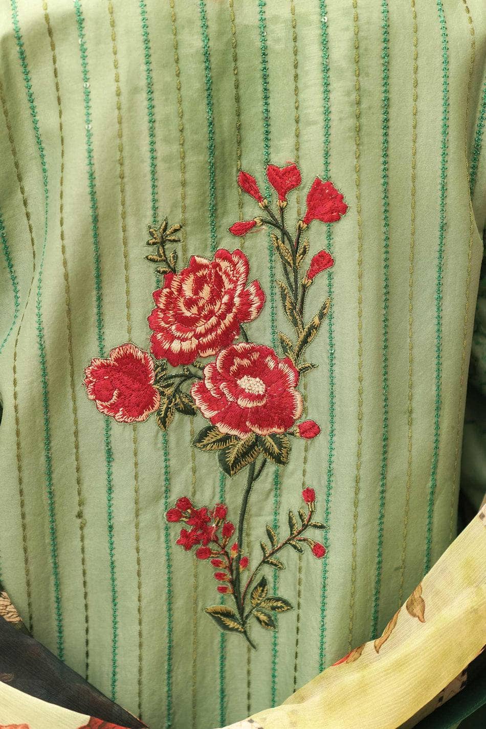 img_zara_shahjahan_lawn_22_awwal_boutique