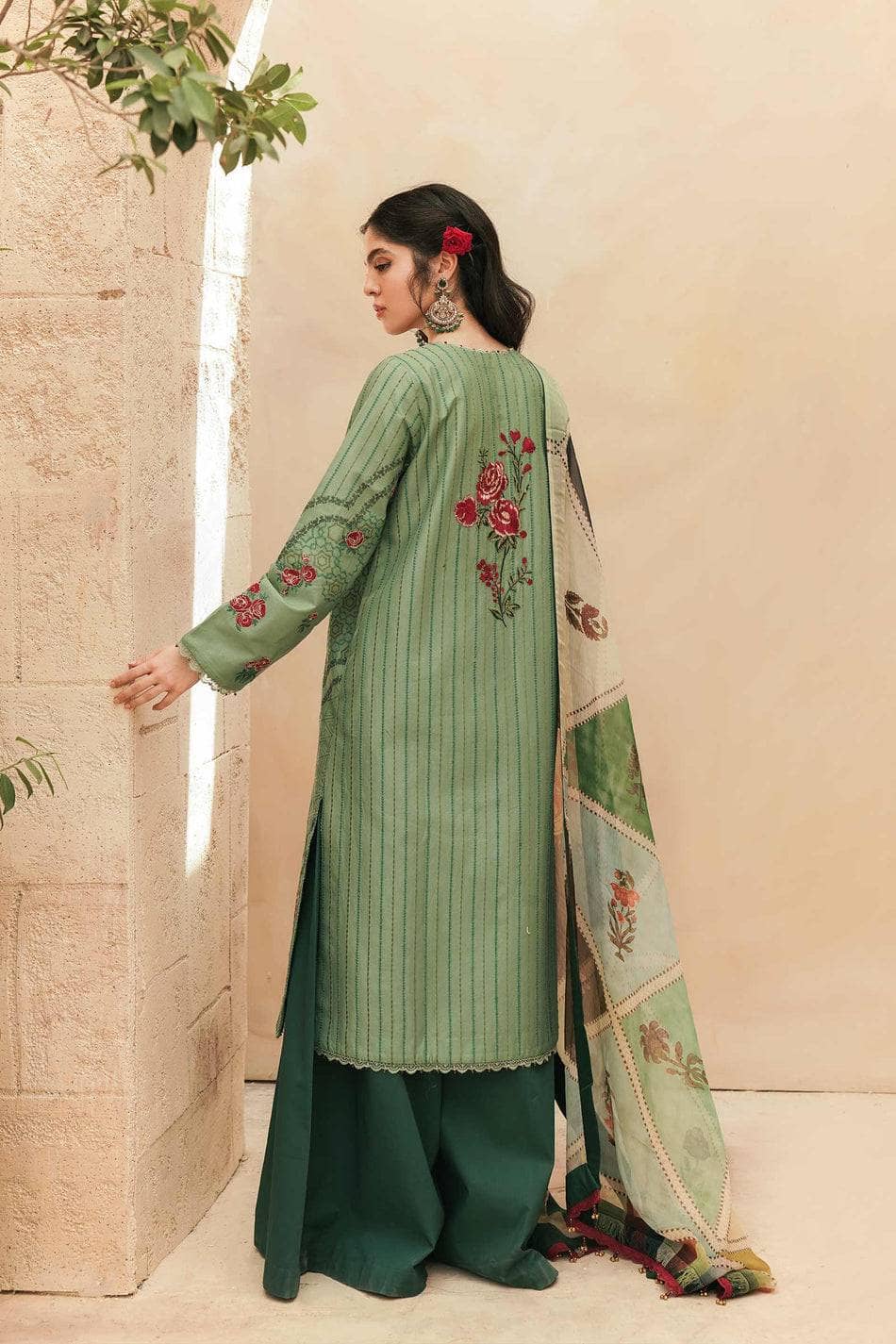 img_zara_shahjahan_lawn_22_awwal_boutique