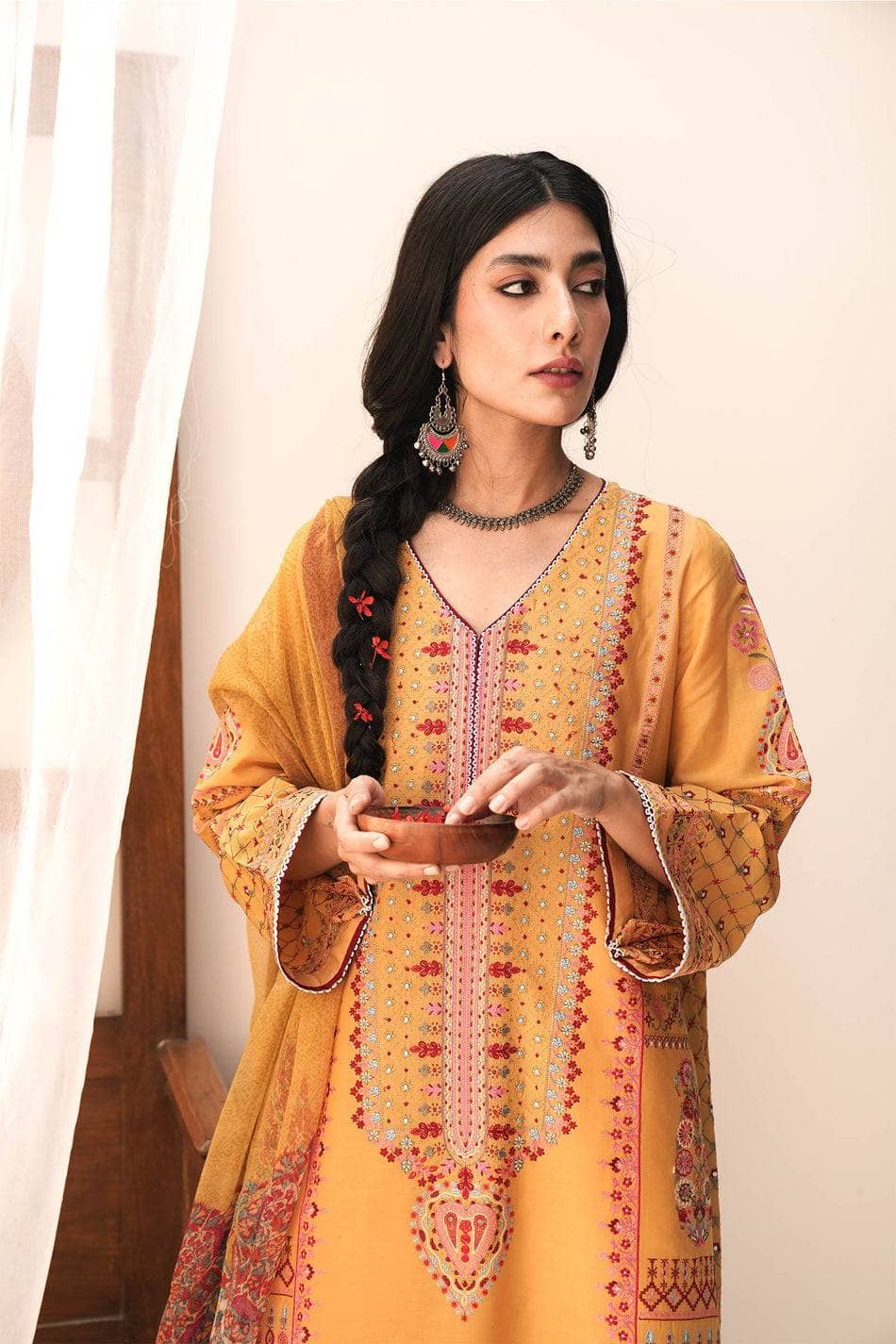 img_zara_shahjahan_lawn_22_awwal_boutique