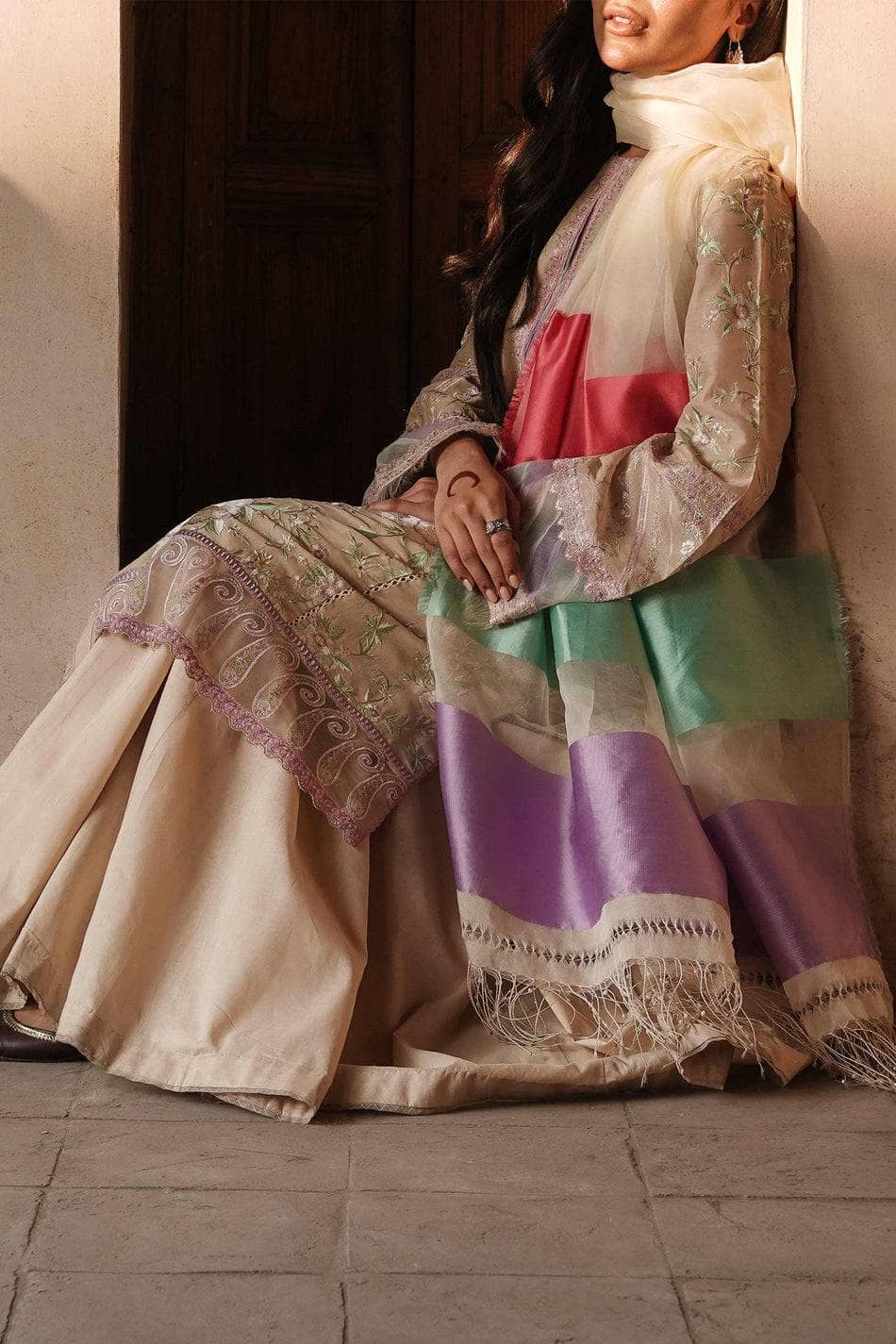 img_zara_shahjahan_lawn_22_awwal_boutique