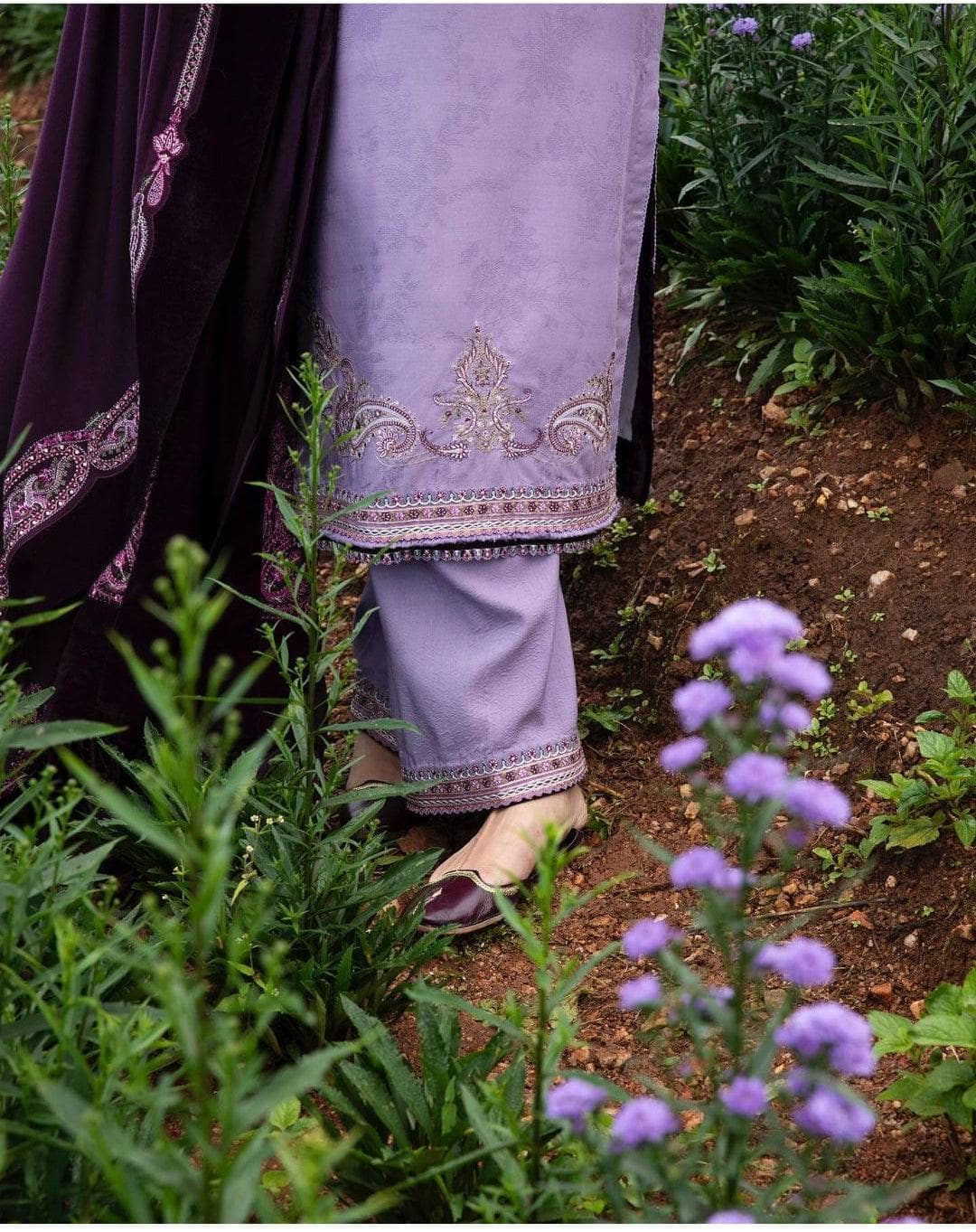 img_zara_shahjahan_winter_shawl_collection_22_awwal_boutique