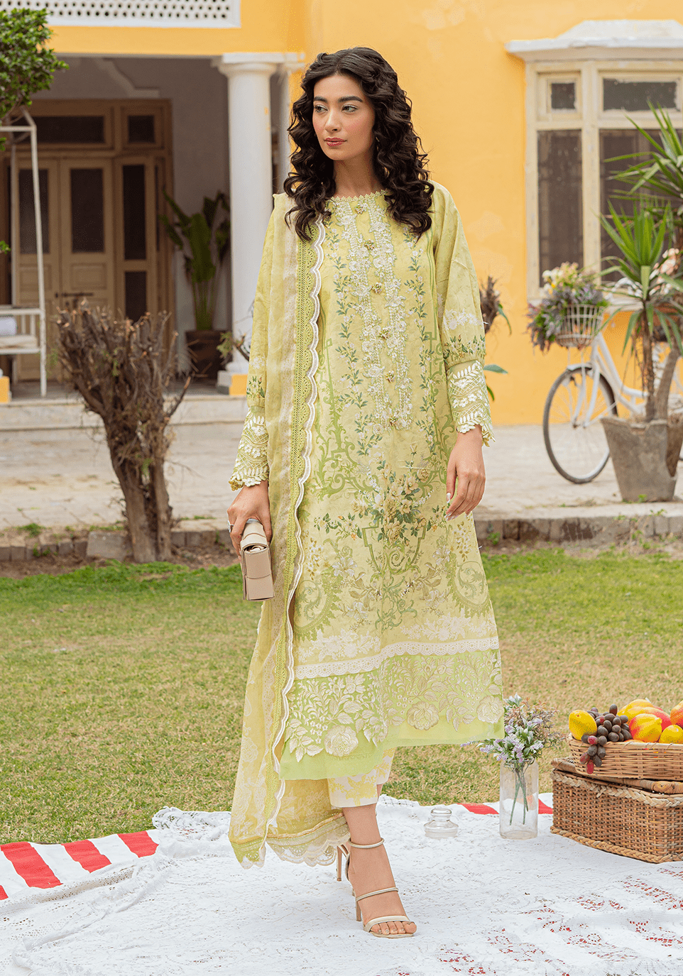 img_zarqash_lawn_23_awwal_boutique