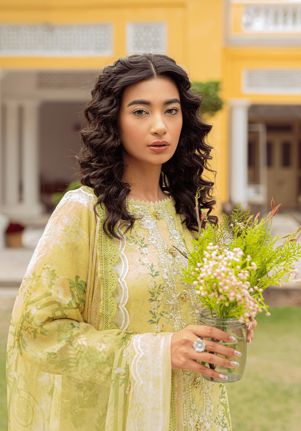 img_zarqash_lawn_23_awwal_boutique