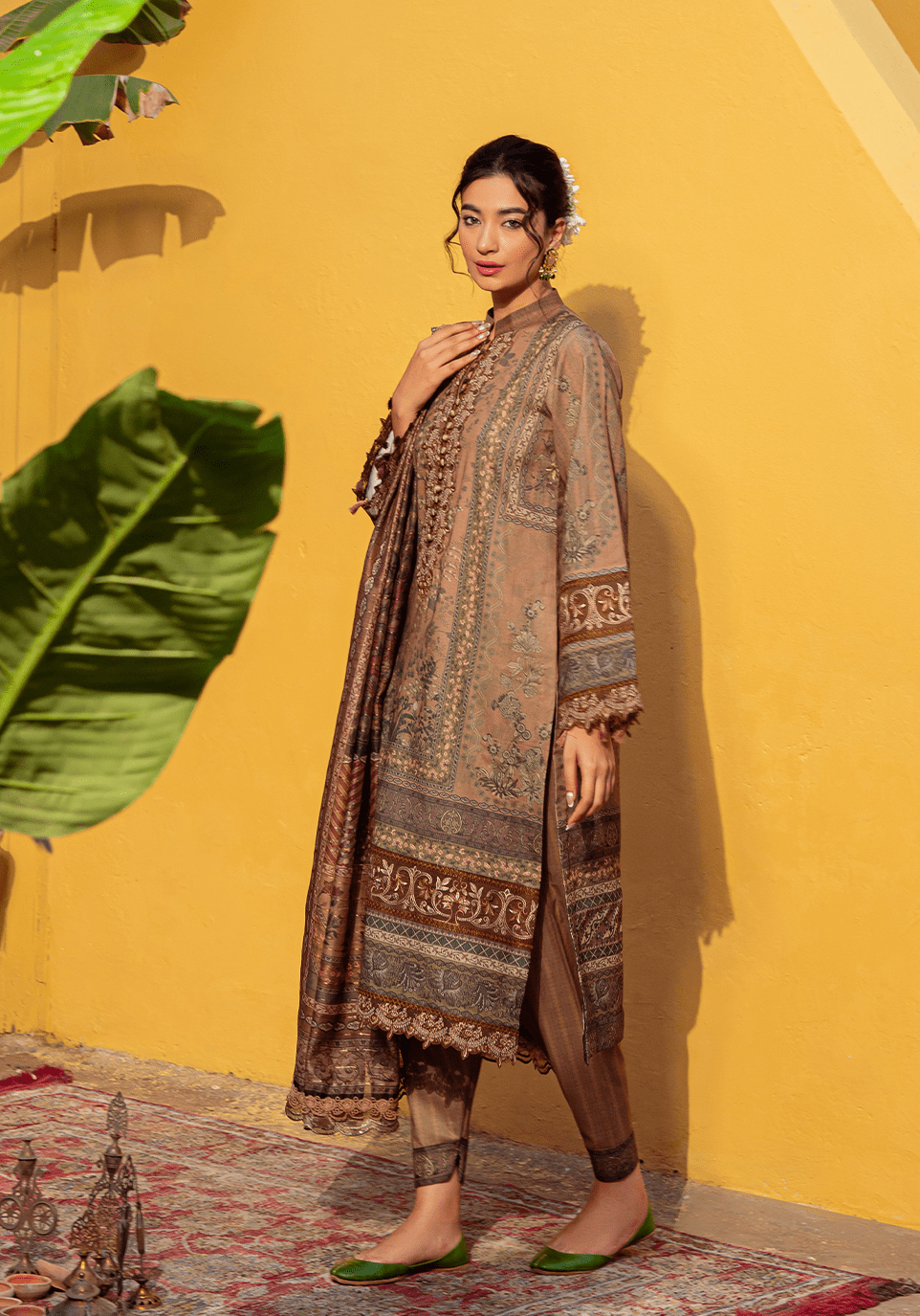 img_zarqash_lawn_23_awwal_boutique