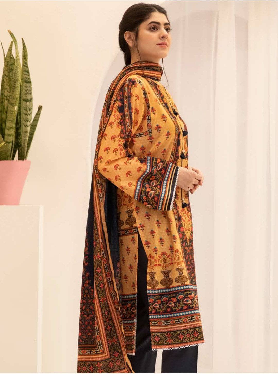 img_zellbury_lawn_2021_awwal_boutique