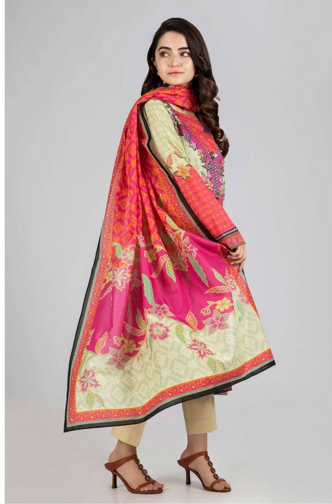 img_zellbury_lawn_2021_awwal_boutique