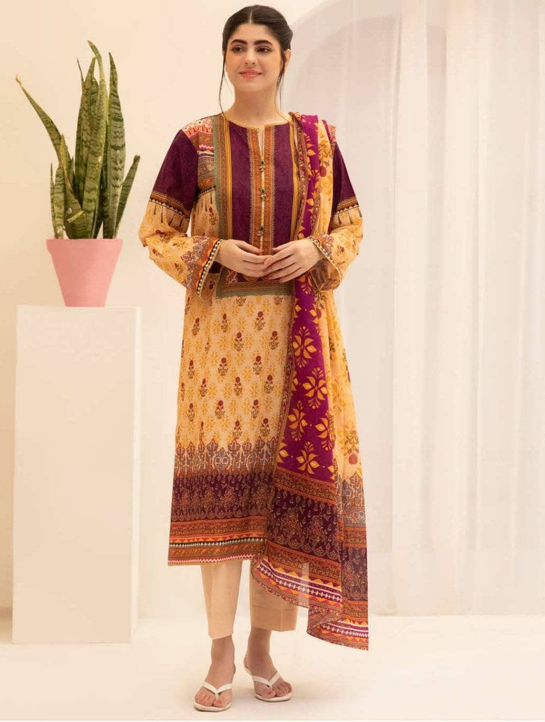 img_zellbury_lawn_2021_awwal_boutique