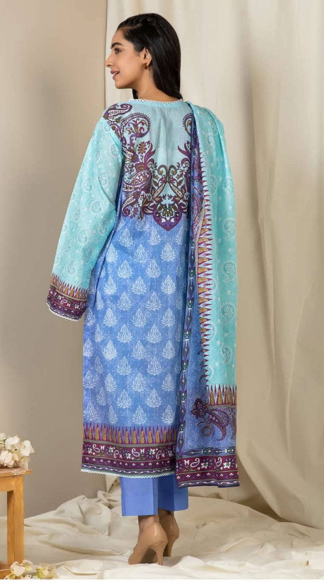 img_zellbury_lawn_2021_awwal_boutique