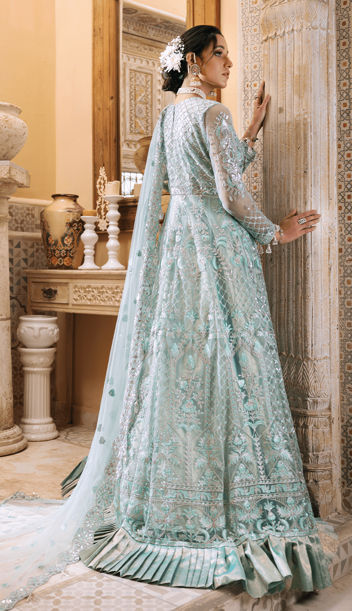img_zebtan_zeenat_luxury_formals_awwal_boutique