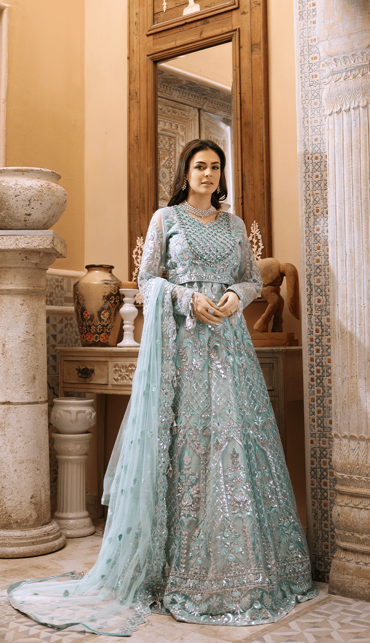 img_zebtan_zeenat_luxury_formals_awwal_boutique