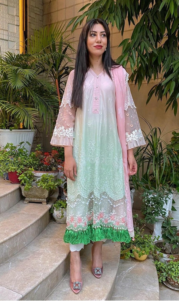How Fashionistas Customize Their Pakistani Suits